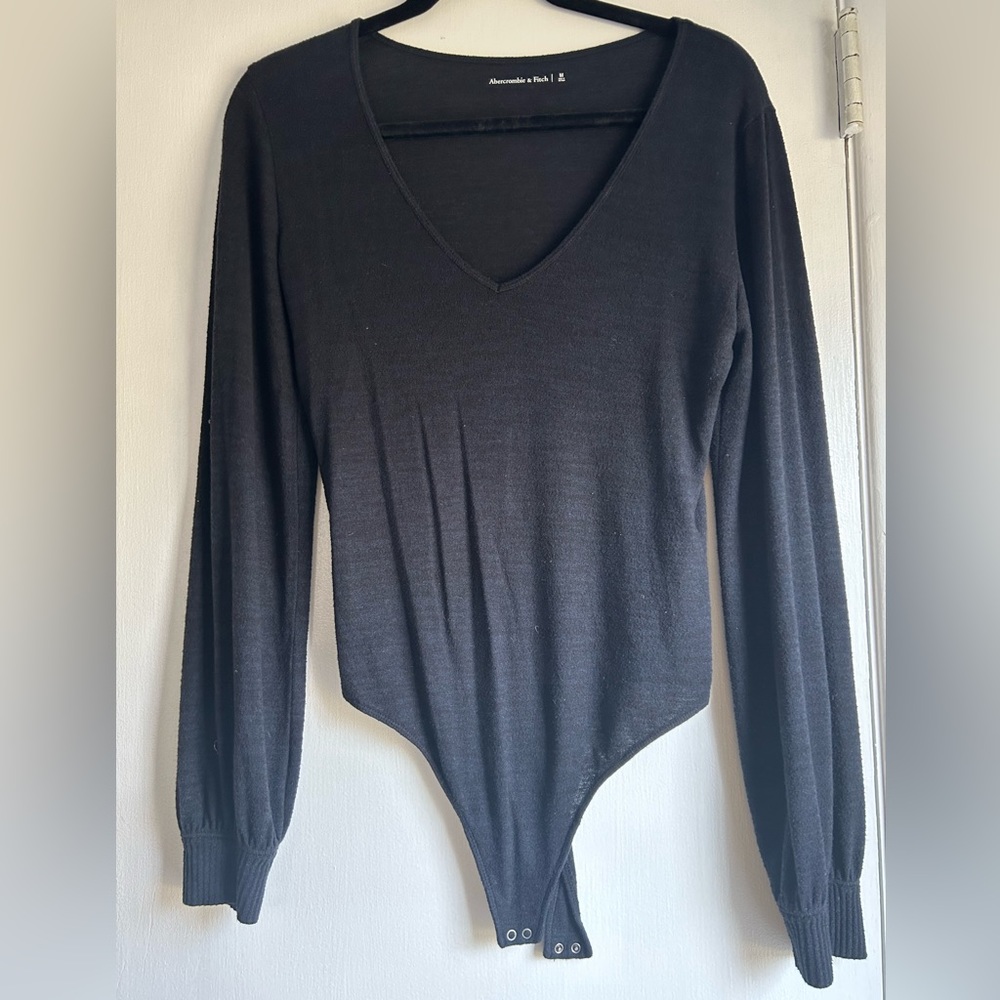Black V Neck Abercrombie & Firch Bodysuit- medium